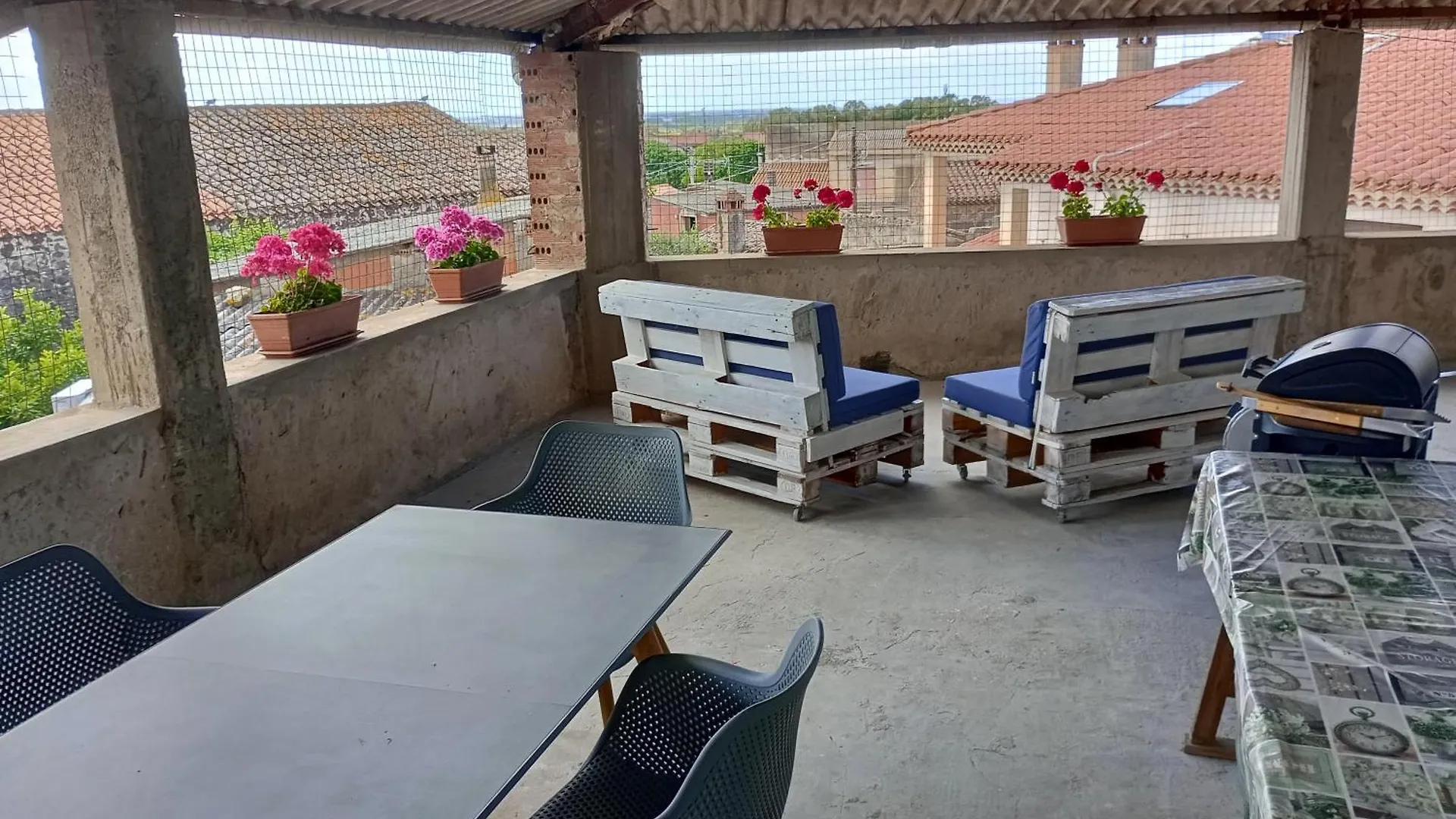 Casafigus La Terrazza Narbolia别墅